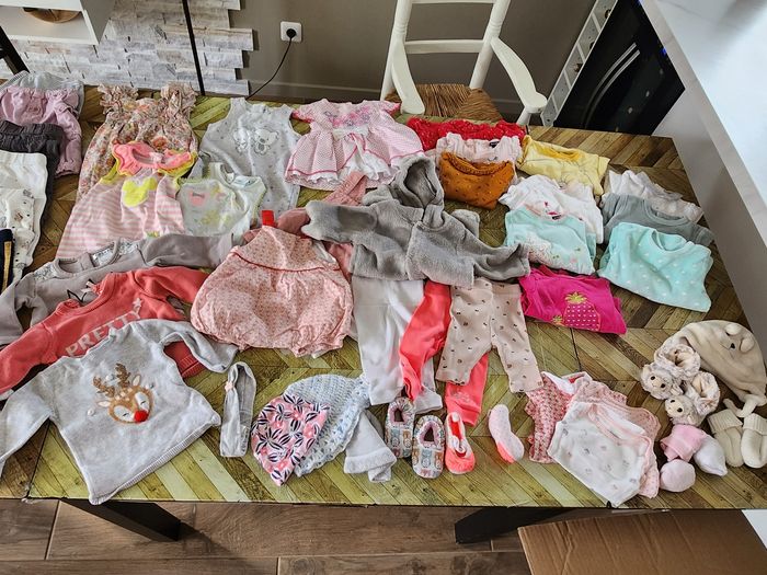 Lot bébé 1 mois