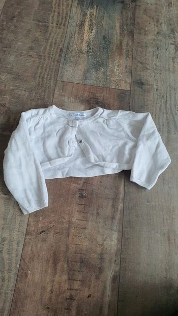 Gilet kitchoun 12 mois en très bon état