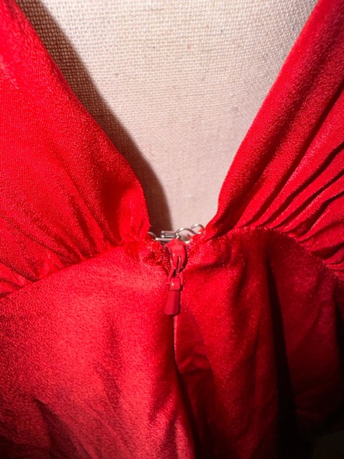 Robe rouge - photo numéro 3