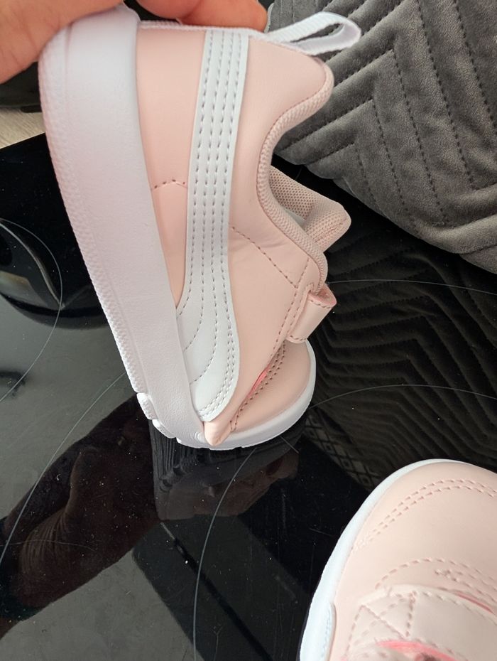 Baskets fille ultra-légeres. Taille 25. Neuf Puma - photo numéro 8