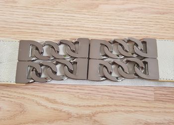 Ceinture dorée pailletée