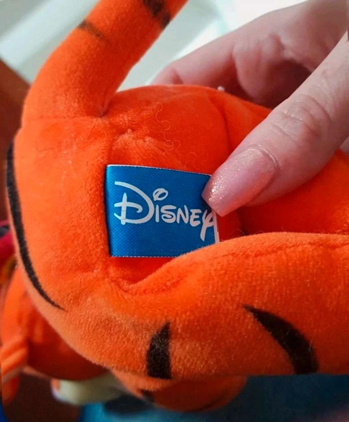 Peluche tigrou avec coccinelle 🐞 - photo numéro 3