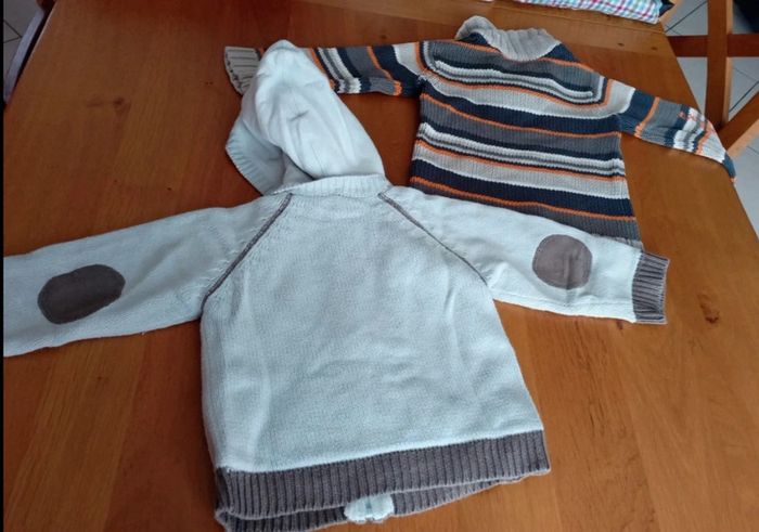 Lot de 1 pull et 1 gilet taille 3 ans en bon état - photo numéro 5