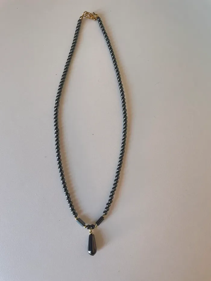 Collier hématite Goutte d’eau