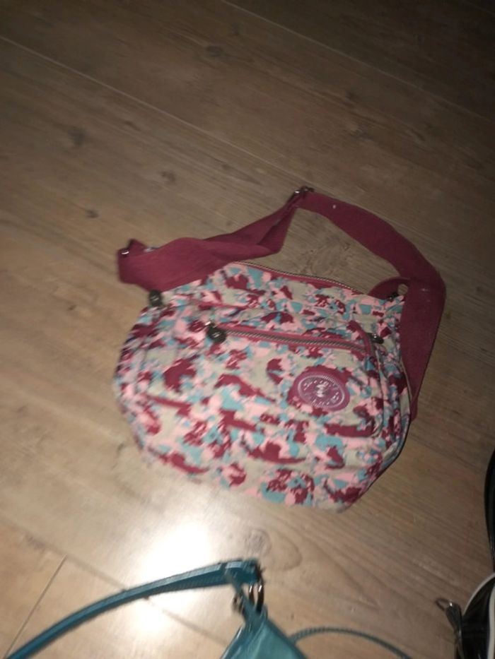 Divers sacs - photo numéro 2