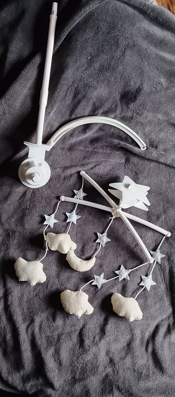 Mobile nuage et lune