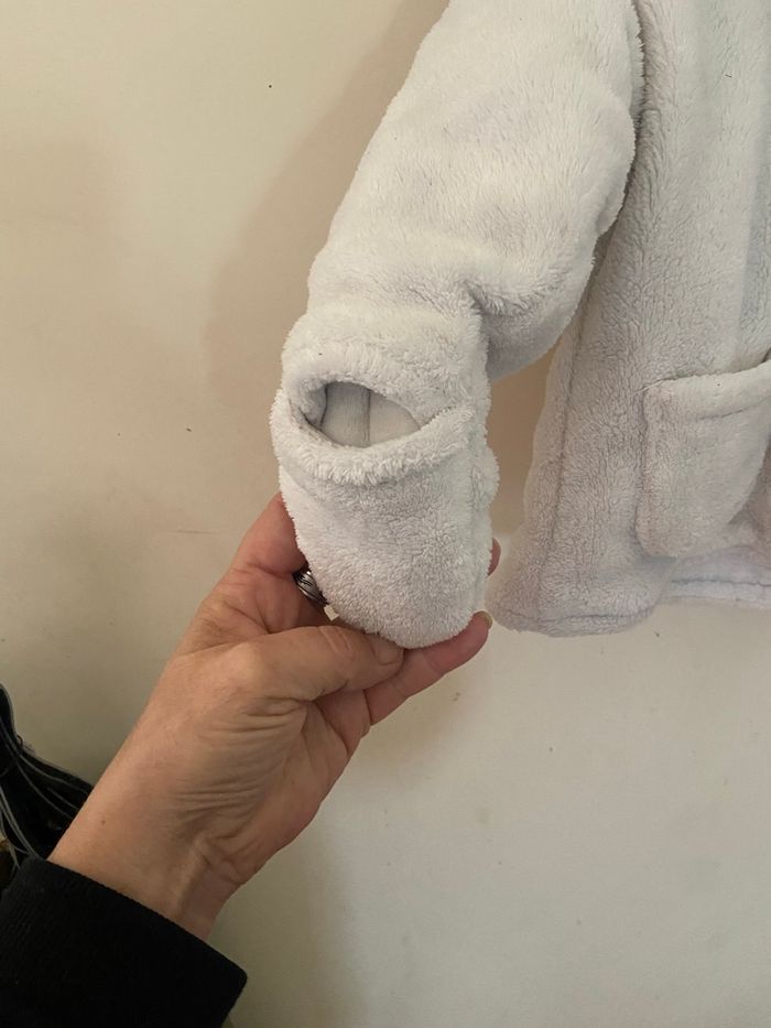 Veste/gilet avec moufles - photo numéro 3
