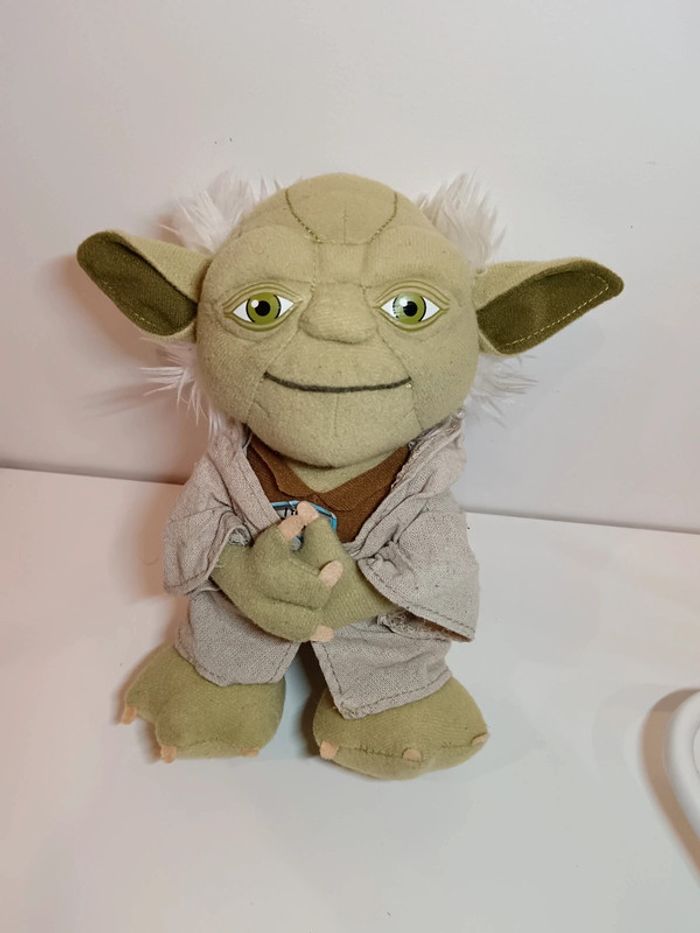 Peluche Yoda