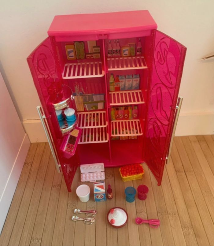 Barbie Treats To TV Refrigerator Set vintage 2010 - photo numéro 2