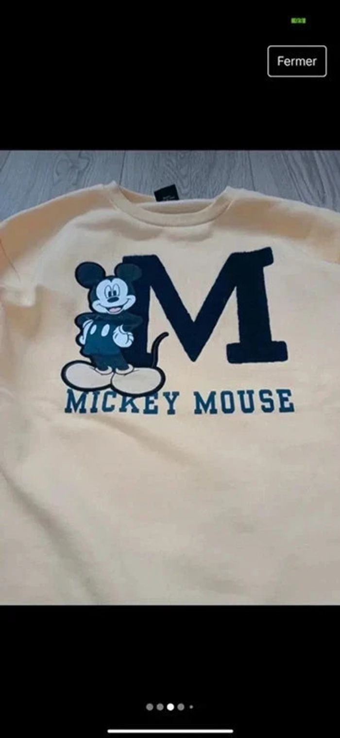 Pull fille Mickey Primark taille 10-11 ans en très bon état - photo numéro 3