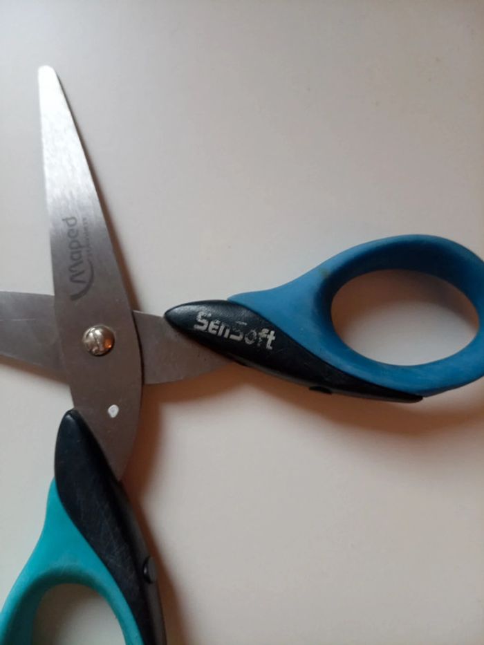 Ciseau spécial pour gaucher Maped - photo numéro 4