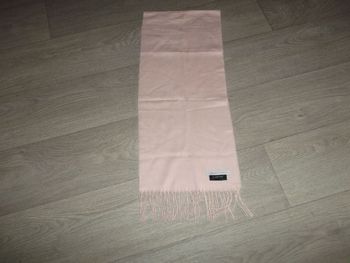 Echarpe LAFAYETTE ACCESSOIRES rose clair TTBE