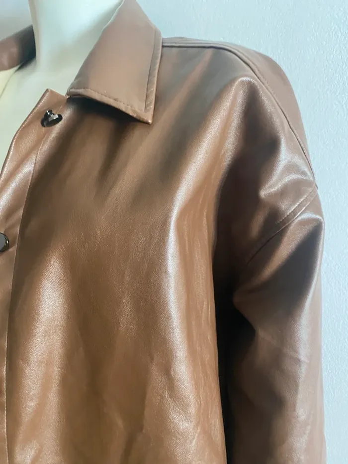 Chemise simili cuir - photo numéro 2