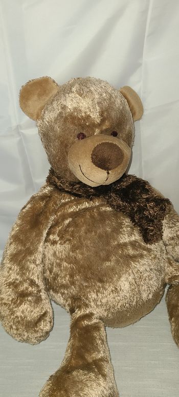 Peluche ours marron Echarpe B coeur Primatis
