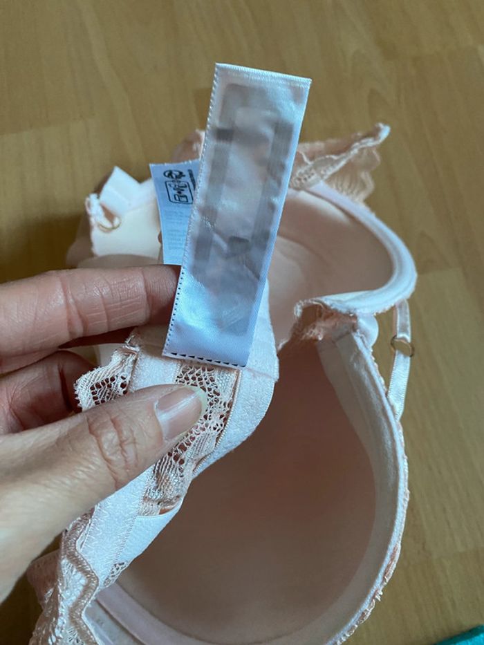 Soutien gorge Gémo Taille 90 D - photo numéro 3