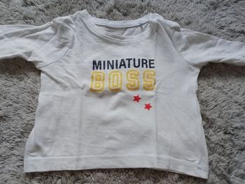 Tee shirt taille 24 mois