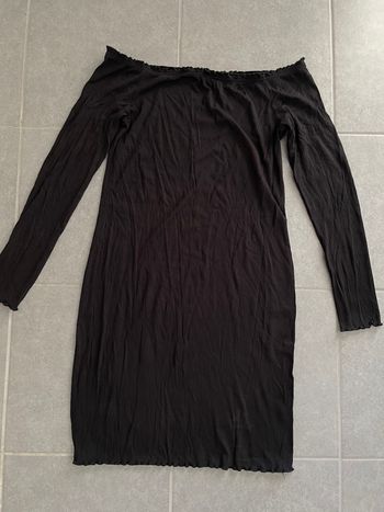 Robe H&M côtelée épaules dénudées noire L