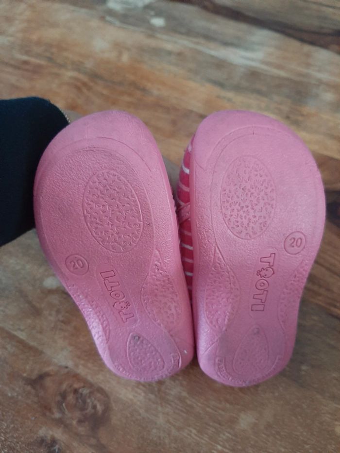 Chaussons fille taille 20 - photo numéro 2