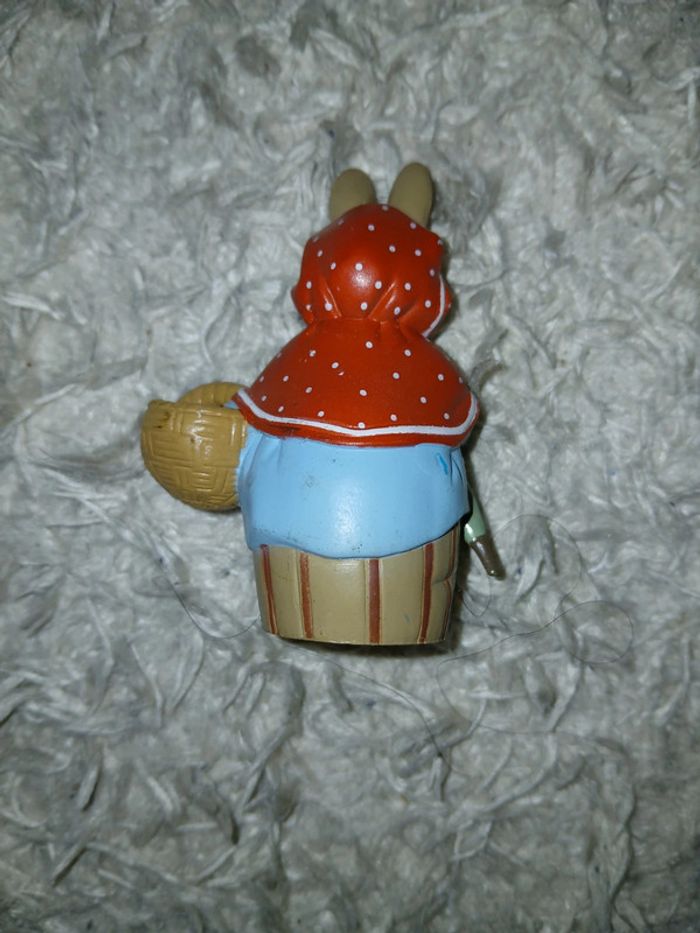 Figurine Mrs Rabbit avec son panier - Beatrix Potter - photo numéro 2