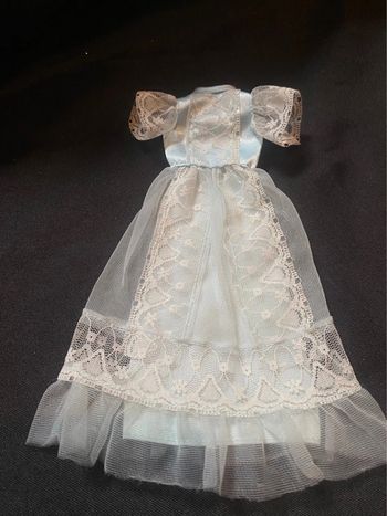 Robe bleu pâle barbie