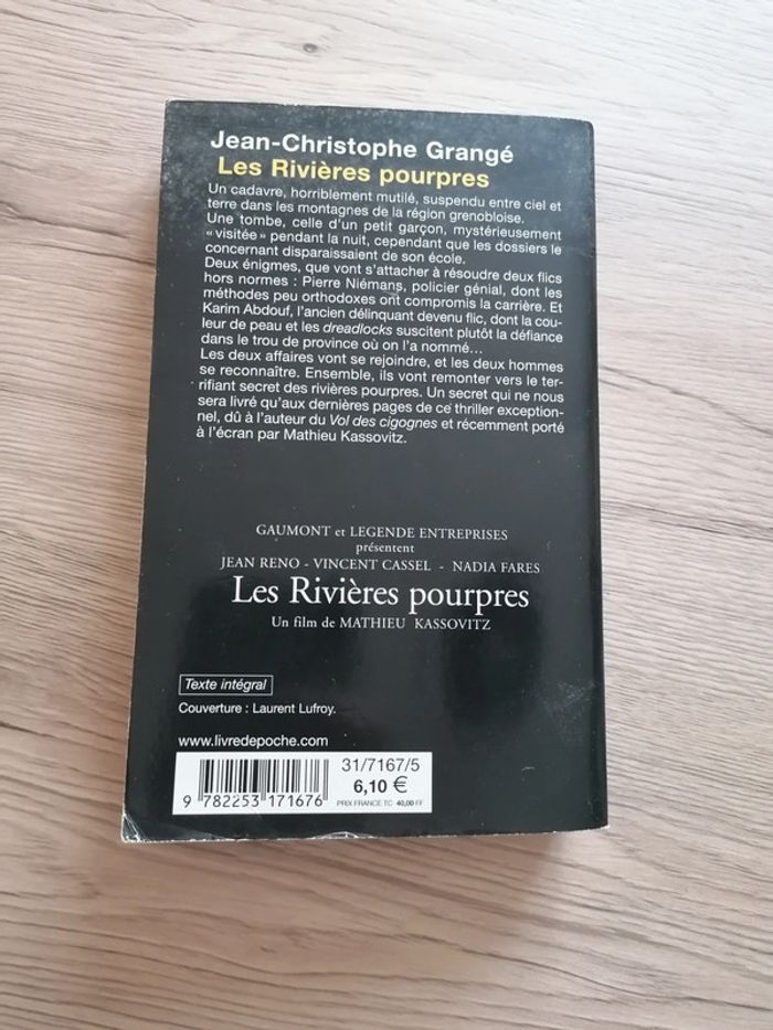 Livre *les rivières pourpres* - photo numéro 2