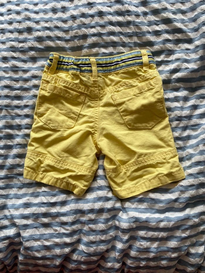 Short jaune sergent major 2 ans jamais porté - photo numéro 6