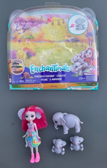 Enchantimals : Poupée elephant Esmeralda et ses éléphants