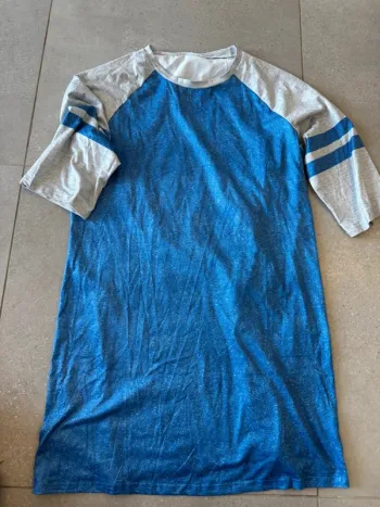 Robe t shirt, taille XL, très bon état