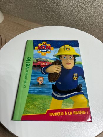 La bibliothèque vert#sam le pompier