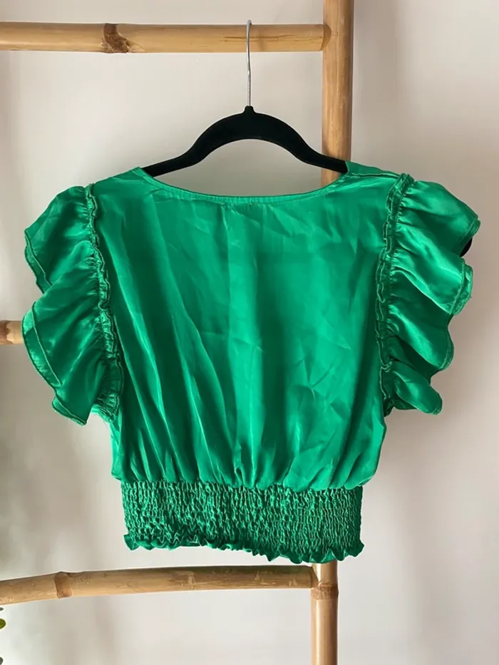 Top vert satiné - photo numéro 4