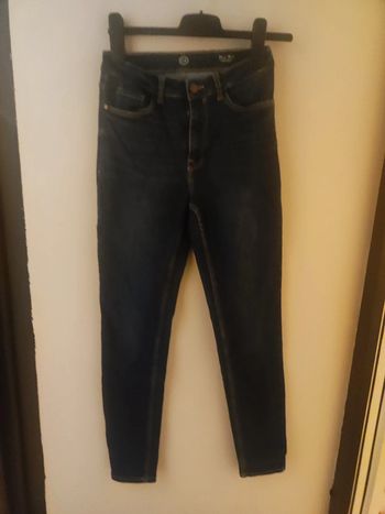 Jean ultra skinny taille 34 taille S