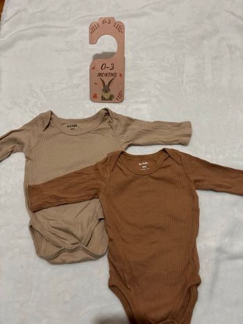 Lot de 2 bodies marron bébé