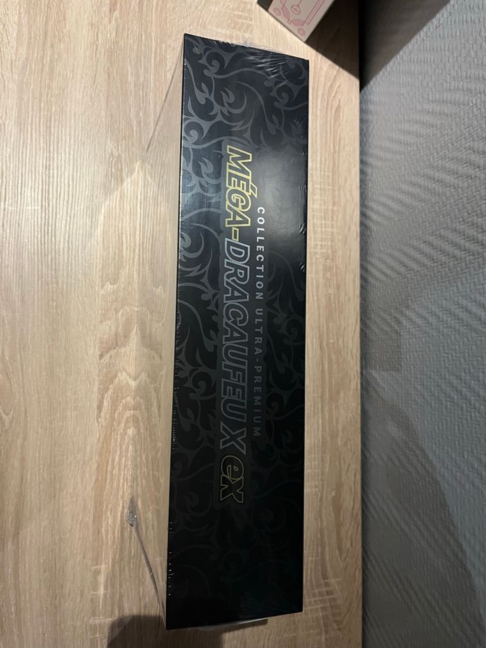 Coffret - UPC Mega Dracaufeu EX ME02 FR 🇫🇷 - photo numéro 3