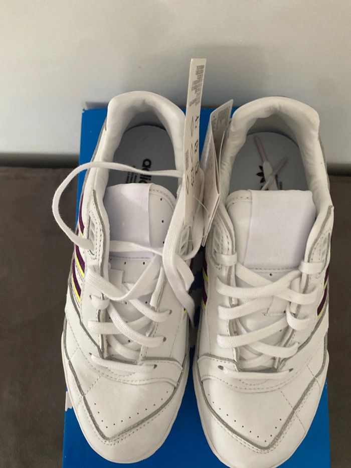 Basket adidas - photo numéro 6