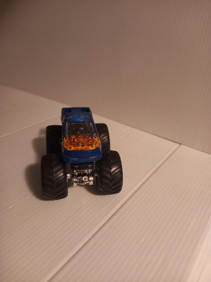 Hotwheel monster truck stone crusher - photo numéro 4