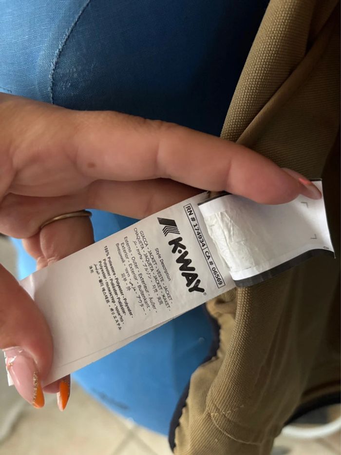 Veste K-Way - mi saison - assez légère coupe vent - taille S - portée 2 fois - en très bon état - photo numéro 9
