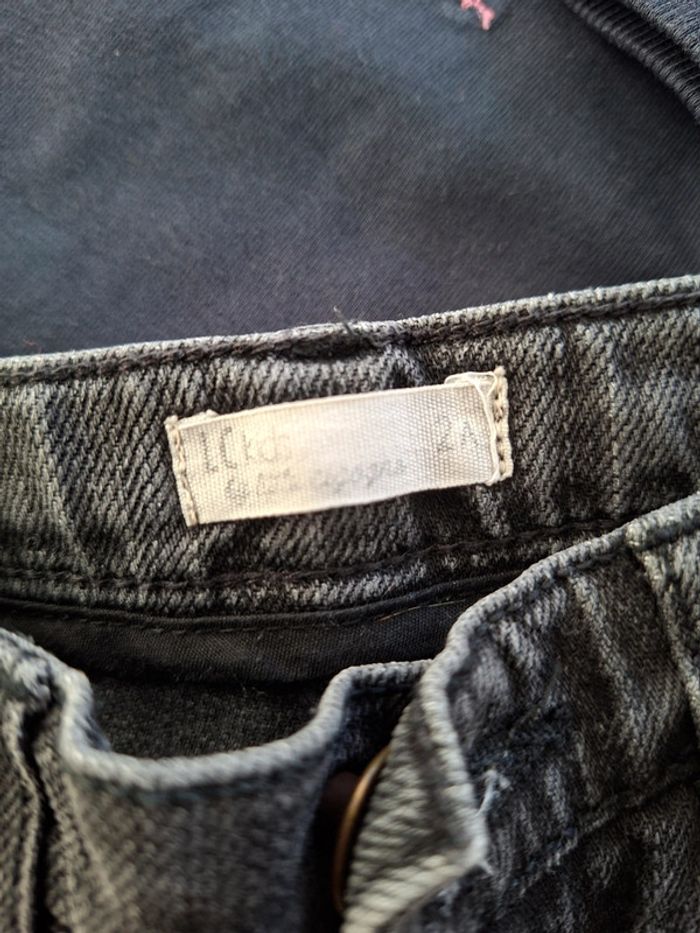 Lot 24 mois gilet zippée, t-shirt manches longues et jeans - photo numéro 2