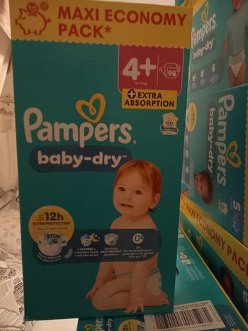 Couches pampers baby dry taille4+