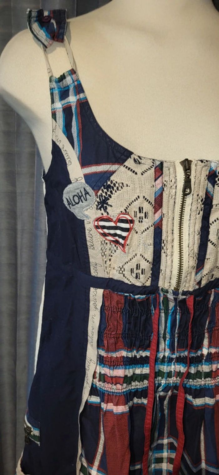 Tres belle Robe Desigual 38 - photo numéro 3
