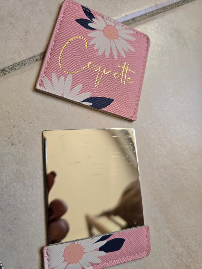 Trousse a maquillage  et miroir assorti - photo numéro 3