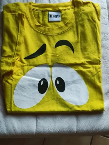 🐥 tee shirt M&M'S 🍫 jaune 🍋 vintage année 2011 USA Orlando