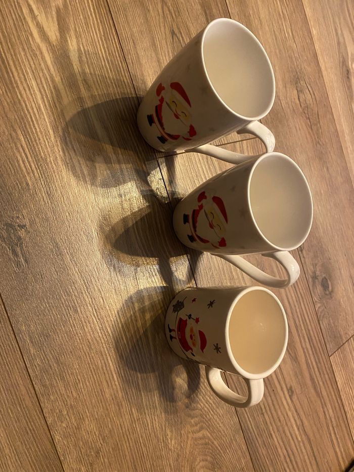 Lot 3 mugs Noël