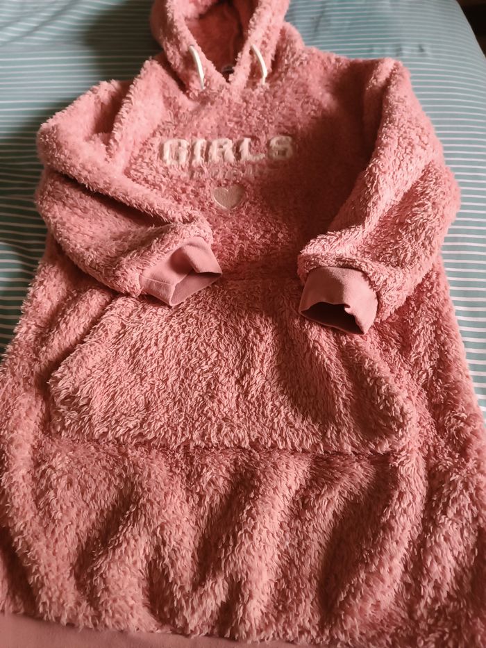 Robe.