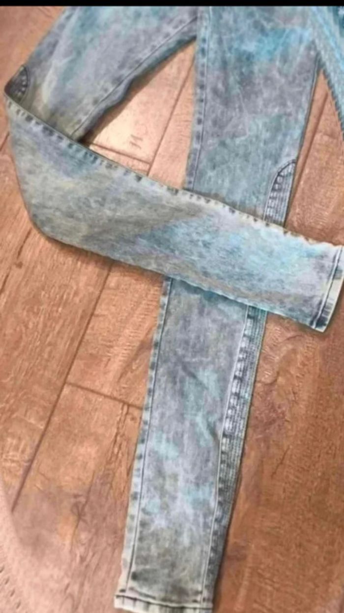 Jean diesel taille 25 - photo numéro 4