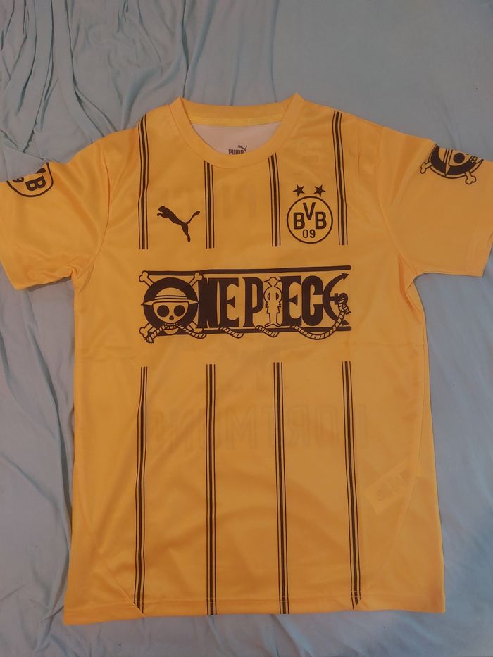 Maillot Borussia Dortmund x One piece taille M neuf