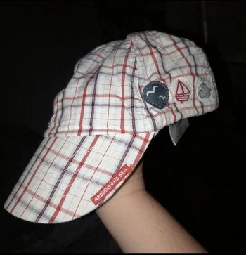Casquette à carreaux