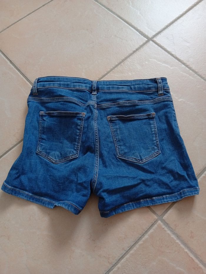 Short taille 38 - photo numéro 2