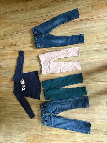 Lot 2 jeans + 2 leggins + 1 t shirt 3 ans