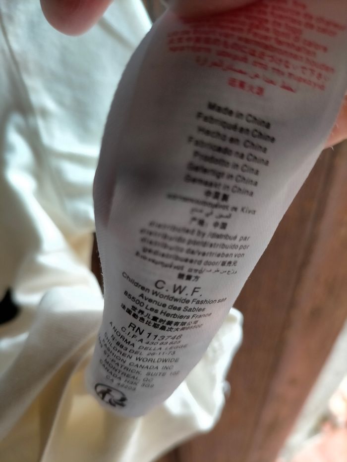 Ravissant tee shirt Karl Lagerfeld 2 ans - photo numéro 4