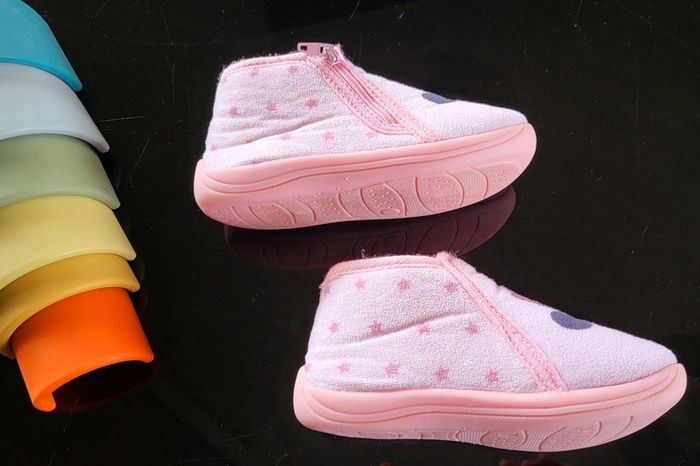 Chaussons minnie - photo numéro 4